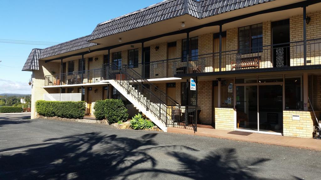 In Town Motor Inn Taree Exterior photo